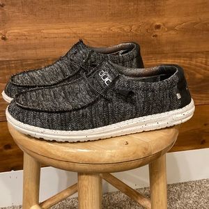 Dude shoes size us13. Lightly worn no holes or tears. No box.